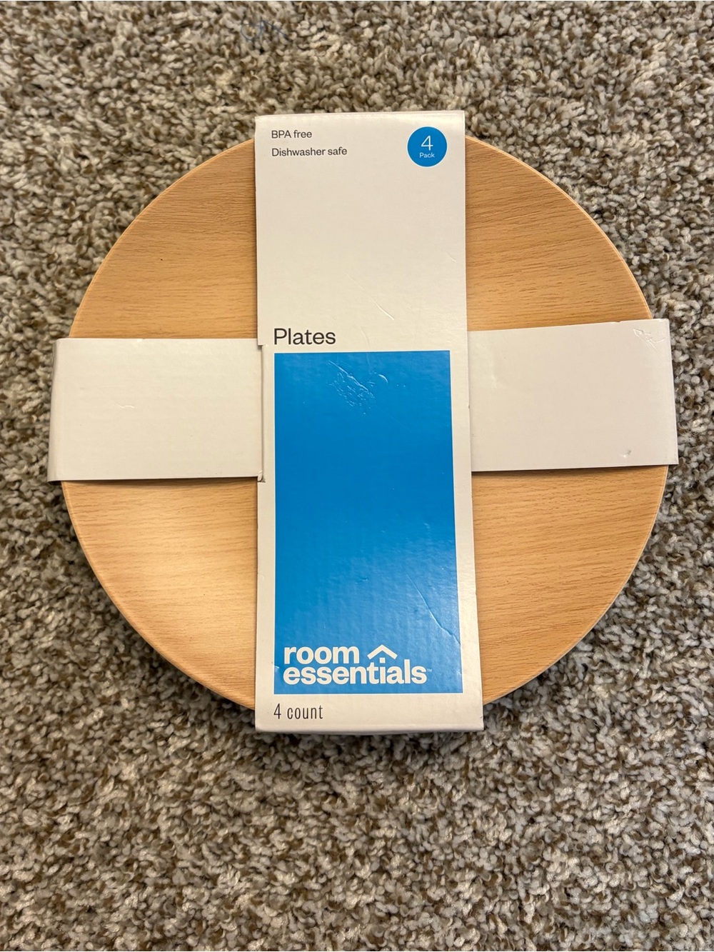 New With Tags 4 Room Essentials Plates- BPA Free and Dishwasher Safe